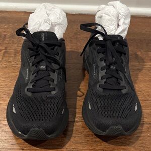 Brooks Ghost 16 Black Athletic Running Shoes